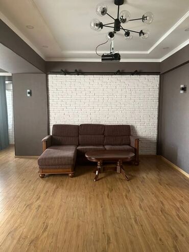 Долгосрочная аренда квартир: 2 комнаты, Риэлтор, Без подселения, С мебелью полностью — 9