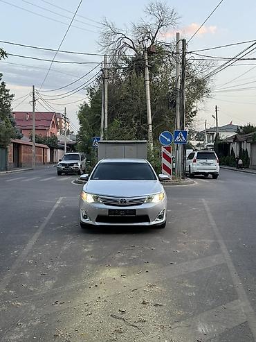 50: Toyota Camry: 2013 г., 2.5 л, Вариатор, Гибрид, Седан — 6