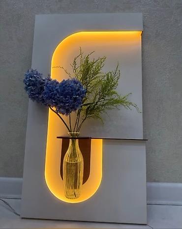 İşıqlandırma: LED işıqlı divar dekoru – inteqrə edilmiş şüşə vaza ilə 3D gül — 2