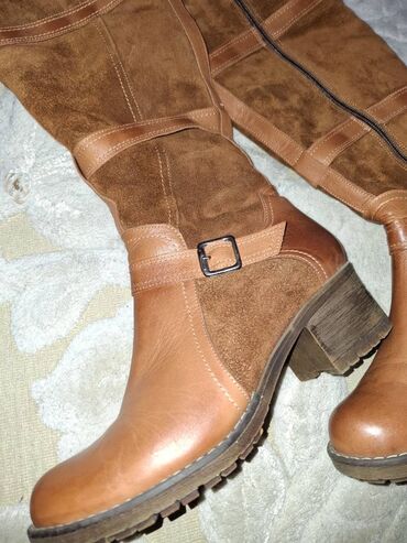 Çəkmələr: Ölçü: 40, Yeni — 11