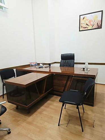 parça şkaf: Ofis mebel dəsti Tərkib: - L formalı rəhbər masası: geniş iş səthi — 7