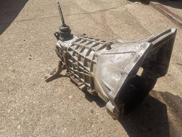 Auto delovi: Menjac cetri brzine Lada 7 Riva, Lada 2121,21213 Niva. Polovan — 2