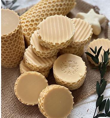 Уход за телом: Натуральное мыло - Состав: растительные масла (оливковое/кокосовое/ши — 11