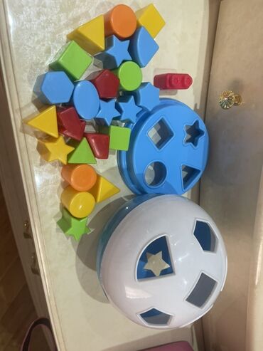 Oyuncaqlar: Uşaq üçün forma çeşidləmə oyuncağı – plastik top və müxtəlif rəngli — 10