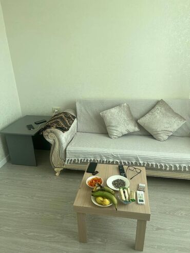 Uzunmüddətli kirayə mənzillər: Qarayev metrosu yaxınlığında mənzil kirayə verili. Ümumi sahəsi 75 -da lalafo.az — 1 Uzunmüddətli kirayə mənzillər: Qarayev metrosu yaxınlığında mənzil kirayə verili. Ümumi sahəsi 75 — 1