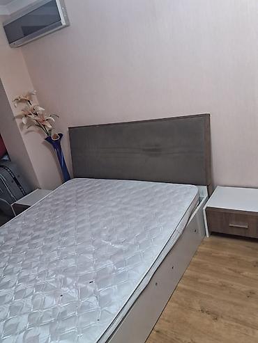 tunbucka: İki nəfərlik yataq dəsti - Ölçü: təxmini 160x200 sm (queen ölçüyə — 3