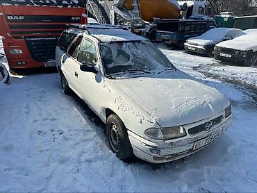 баа: Opel Astra: 1996 г., 1.6 л, Кол менен иштөөчү, Дизель, Универсал — 2
