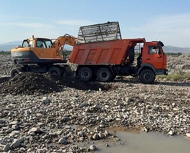 Аренда самосвала: Срочно! Продается КамАЗ самосвал 6x4 - Тип: трехосный самосвал с — 7