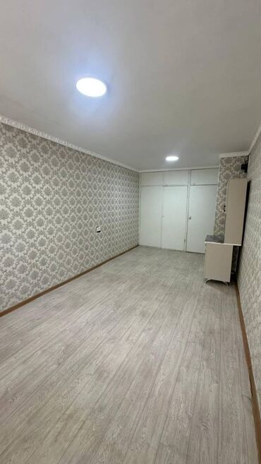 1 комнатная квартира без мебели: 1 комната, 20 м², Общежитие и гостиничного типа, 2 этаж, Косметический ремонт