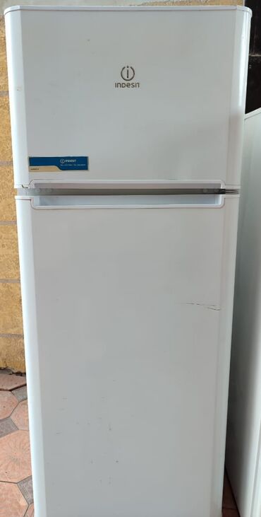 ящик для холодильника: Холодильник Indesit, Б/у, Двухкамерный, 60 * 145 *