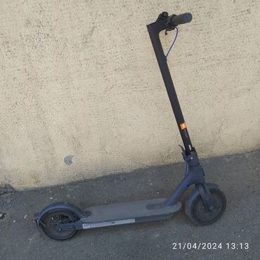 elektrikli scooter işlənmiş: Özüm almısam Xiomi model scooter heçbir detalında problem yoxdu ön