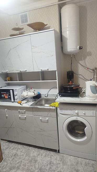 Посуточная аренда квартир: 3 комнаты, Постельное белье, Парковка, Бронь — 5