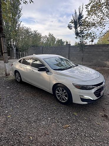 uni 260b: Chevrolet Malibu: 2016 г., 1.5 л, Автомат, Бензин, Седан — 3
