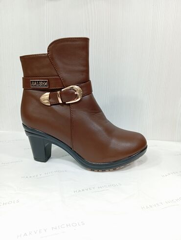 женские зимние замшевые ботфорты: Qadın qısa çəkmə – Nalisha - Rəng: qəhvəyi - Material: yumşaq süni