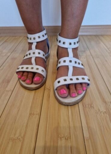 kozna obuca jagodina: Sandals, Paar, 39 at lalafo.rs kozna obuca jagodina: Sandals, Paar, 39