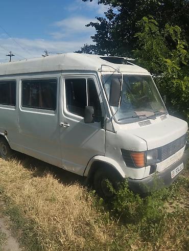 volkswagen golf v: Mercedes-Benz : 1988 г., 2 л, Дизель, Бус — 5