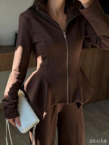 Odlican kompletic
3500din
S M L XL