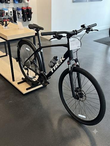 124 e500: Городской велосипед, Trek, Рама M (156 - 178 см), Новый — 2