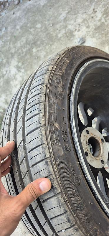 seyyar teker: Khazar üçün disk təkər. Khazar üçün 17lik disk təkər ideal vezyetdedi — 5