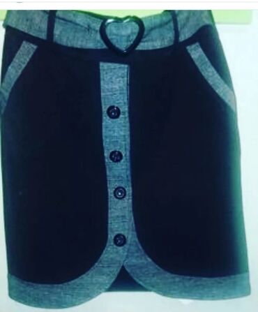 Dəstlər, kostyumlar: Gôy atlas kostyum 120 manata alinib 60 manata satilir. Cemi 1 defe — 23