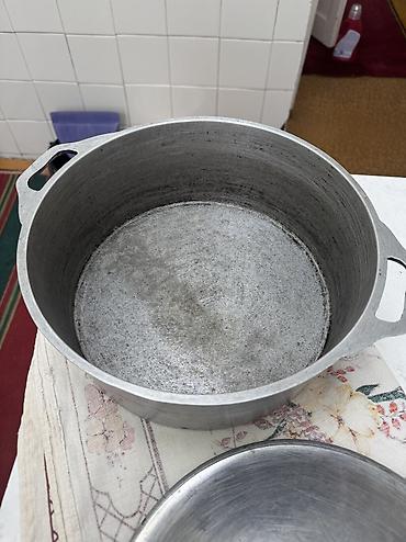 Вазы: Срочная продажа ‼️ Казаны Продаются советские казаны 1) Два казана — 11