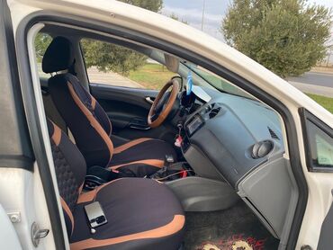 Seat: Seat Ibiza: 1.6 l | 2011 il 245000 km Hetçbek — 3