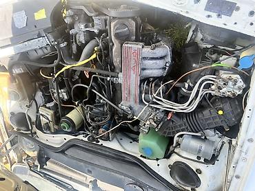 Audi: Audi 100: 1991 г., 2.3 л, Механика, Бензин, Универсал — 9