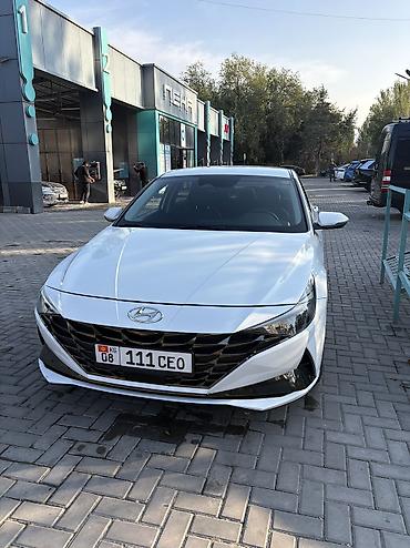 Hyundai Avante: 2022 г., 1.6 л, Автомат, Гибрид, Седан