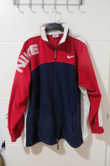 bodi slim: NIKE dux-jakna velicina 2XL bez mana greske,kao novo, extra kvalitet