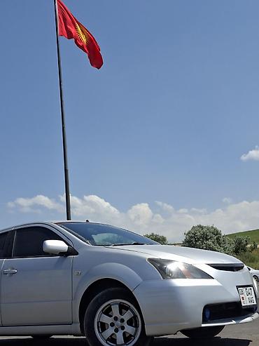 corolla 2004: Toyota WiLL: 2003 г., 1.8 л, Автомат, Бензин, Хэтчбэк — 3