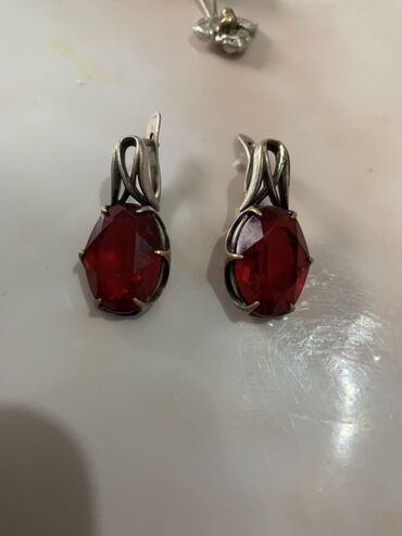 золотая цепь женская: Комплект украшений из серебристого металла с камнями