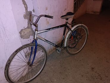 28 lik velosipedler: İşlənmiş Şəhər velosipedi Adidas, 28"