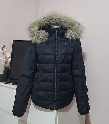 mantil ženski: Tommy Hilfiger Ženska zimska jakna, crna, pufna silueta sa — 4