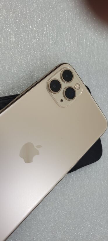 нокиа 6: IPhone 11 Pro Max, Б/у, 256 ГБ, Золотой, Чехол, 100 %