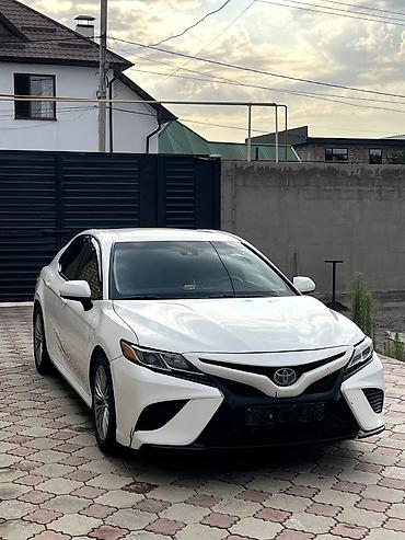 999: Toyota Camry: 2018 г., 2.5 л, Автомат, Бензин, Седан — 1