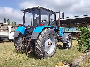 80 traktor: Belarus 1221.2 traktor - Güc sinfi: 120 a.g. (təxmini model — 4