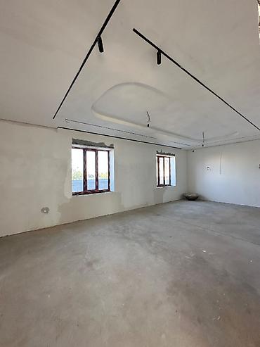 район политех: 🔥 ПРОДАЁТСЯ ПРОСТОРНЫЙ ДОМ В РАЙОНЕ ТЭЦ-2! 🏡 Дом — 300 м² 📐 Участок — — 3