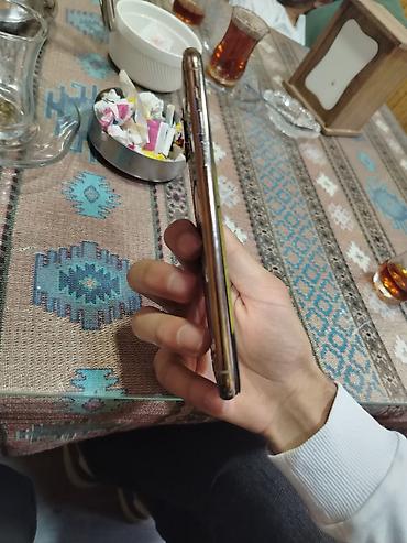 iphone 11 pro max plata: IPhone 11 Pro Max, 256 GB, Qızılı, Face ID — 2