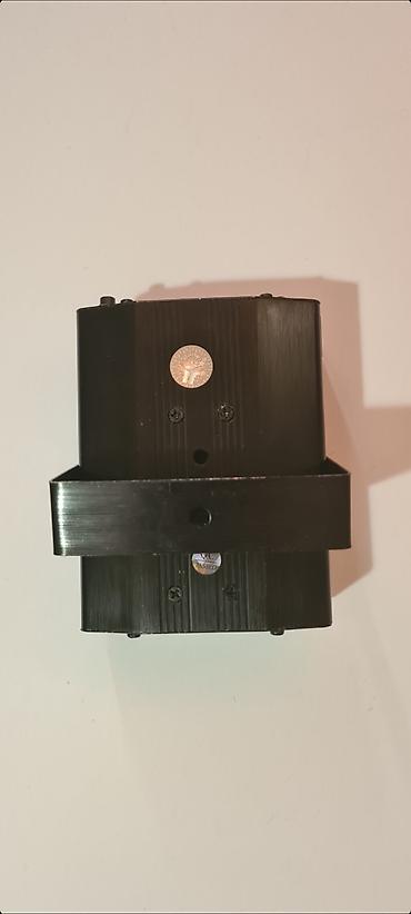 Projektori: - Mini Laser Stage Lighting najpopularniji light efekat. - Polovan — 8