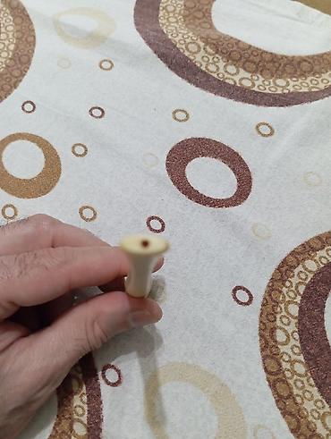 malbro siqaret: Məhsul: Siqaret ucu (ehtimalən südlü-ağ akril/selüloid materialdan) — 3