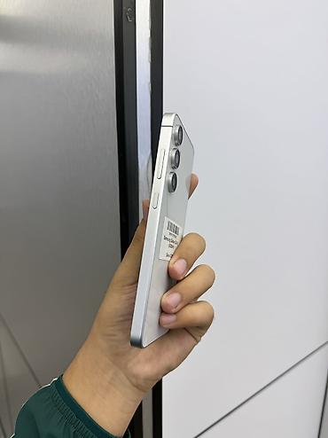 бу комп: Samsung Galaxy S24 FE, Б/у, 256 ГБ, цвет - Белый, В рассрочку, 1 SIM, eSIM — 5