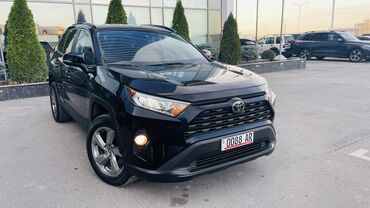 Toyota: Toyota RAV4: 2019 г., 2.5 л, Автомат, Бензин, Кроссовер