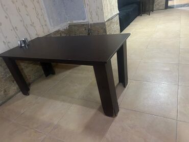 iwlenmiw stol: Tecili 2ci el masalar satilir. Cox alana endirim olunacaq