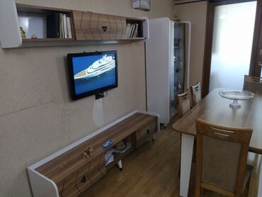 Кресла: Стол и стулья, Диван, ТВ стенд