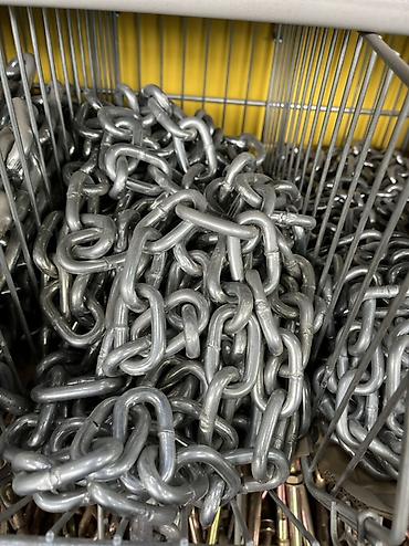 компоненты: Прочная металлическая цепь универсального назначения. - Материал — 1