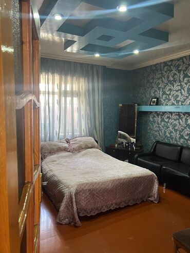 Həyət evləri və villaların satışı: Binəqədi qəs. 3 otaqlı, 80 kv. m, Orta təmir — 8