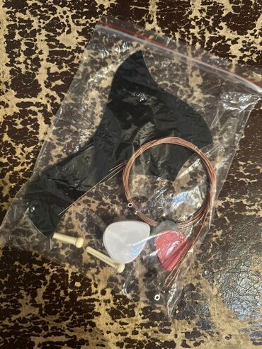 Гитары: 🎸 Акустическая гитара (новая, из Китая) — полный комплект! Продаю — 10