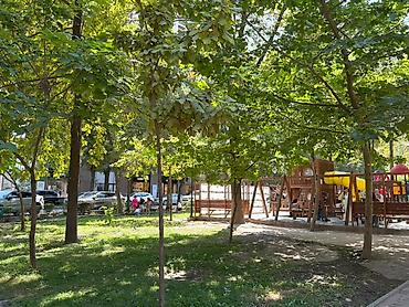 boulevard: For rent a 3 bedroom apartment in the Erkindik Boulevard area. 164 — 9