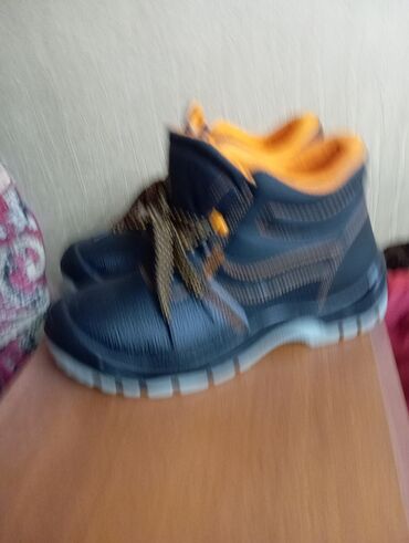 Ботинки: Продаю спец обувь новая 42 р — 9