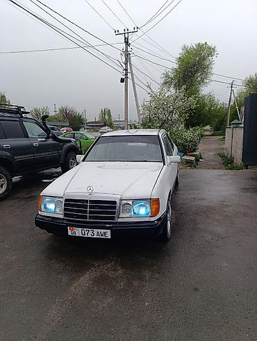 мини электро: Mercedes-Benz W124: 1986 г., 2.3 л, Механика, Бензин, Седан — 3
